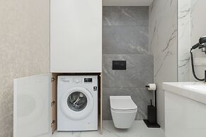 Apartport With Port View by Renters