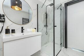 Apartport With Port View by Renters