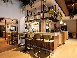 Nice Chalet in a Car-free Park
