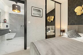 Apartport Apartment With A/C by Renters