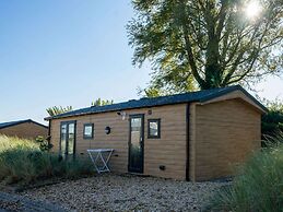 Well-maintained Chalet With Terrace