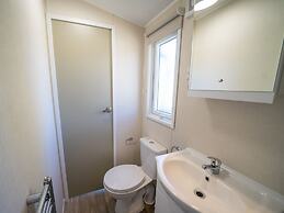 Well-maintained Chalet With Terrace