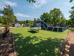 Nice Chalet in a Holiday Park