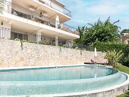 Mandelieu Villa With Rooftop