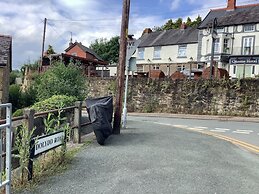 Apartment Near the Picturesque Llangollen Aqueduct