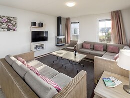 Restyled Villa With Sauna and Rowing Boat Near sea