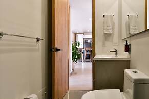 w Illustrious 2BR w Street View in Chapinero
