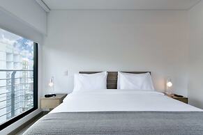 w Illustrious 2BR w Street View in Chapinero