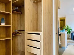 w Illustrious 2BR w Street View in Chapinero