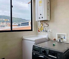 w Illustrious 2BR w Street View in Chapinero