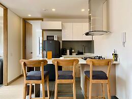 w Illustrious 2BR w Street View in Chapinero