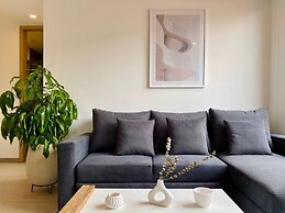 w Illustrious 2BR w Street View in Chapinero