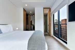 w Illustrious 2BR w Street View in Chapinero