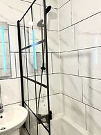 Cozy Barking Retreat - 2 Bedrooms