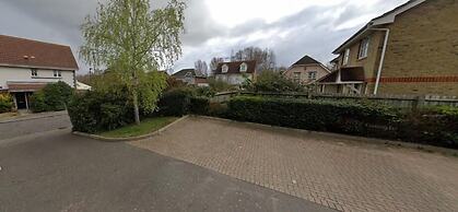 Cozy Barking Retreat - 2 Bedrooms