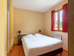 Comfortable Holiday Home With Swimming Pool
