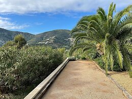 Sea-view Villa in Cavalaire sur Mer
