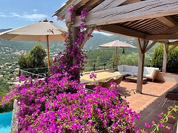 Sea-view Villa in Cavalaire sur Mer