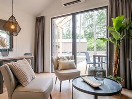 Nice Tiny House With air Conditioning, on a Holiday Park, 12 km. From 