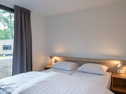 Nice Tiny House With air Conditioning, on a Holiday Park, 12 km. From 