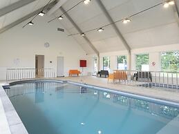 Nice Tiny House With air Conditioning, on a Holiday Park, 12 km. From 