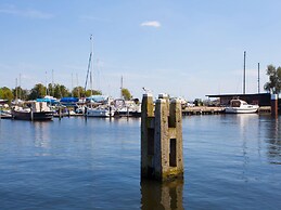 Nice Chalet With Dishwasher, Near the Veluwemeer