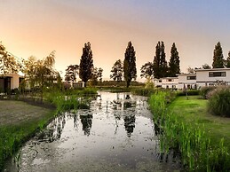 Nice Chalet With Dishwasher, Near the Veluwemeer