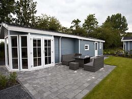 Nice Chalet With Dishwasher, Near the Veluwemeer