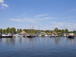 Nice Chalet With Dishwasher, Near the Veluwemeer