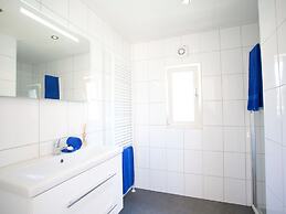 Nice Chalet Near the Golf Course in a Holiday Park