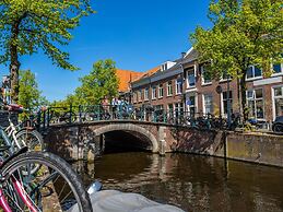 Nice Chalet Near the Golf Course in a Holiday Park