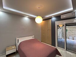 Kallithea Gripari Modern Apartment