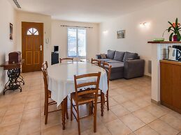 Spacious Holiday Home in Aigues Vives