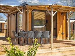 Beautiful Chalet With Three Bathrooms, in a Holiday Park, 1.5 km. From