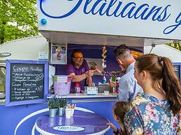 Comfy Chalet With Cooking Island in Limburg