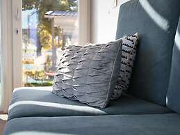 Comfy Chalet With Cooking Island in Limburg