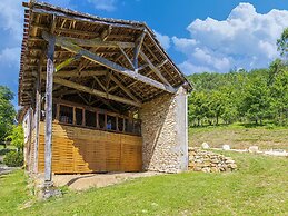 Renovated Farmhouse in Soturac With Pool