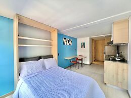 Infinitum 58 by Weeki