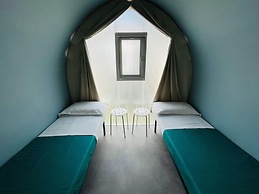 Glamping Tent With a View of Lake Trasimeno