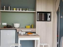 Glamping Tent With a View of Lake Trasimeno