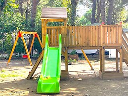 Glamping Tent With a View of Lake Trasimeno