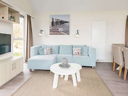 Modern Chalet With two Bathrooms, in a Holiday Park at 1.5 km. From th