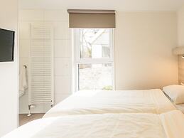 Modern Chalet With two Bathrooms, in a Holiday Park at 1.5 km. From th