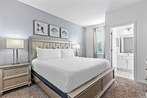 UpstaySpaciousHomePoolHotTubSleeps27