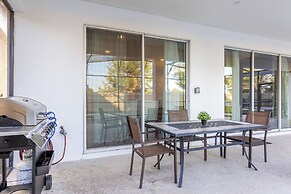 UpstaySpaciousHomePoolHotTubSleeps27