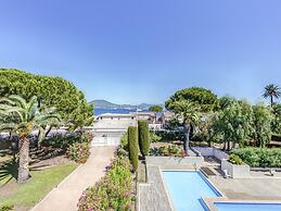 Delightful Apartment in Saint Tropez With Swimming Pool