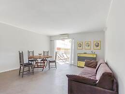 Delightful Apartment in Saint Tropez With Swimming Pool