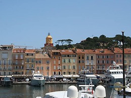 Delightful Apartment in Saint Tropez With Swimming Pool