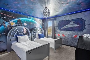 Upstay24-PPLHomeThemeRoomsPoolSpaCinema