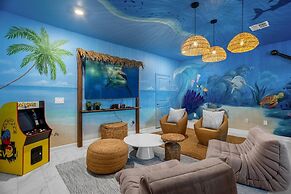 Upstay24-PPLHomeThemeRoomsPoolSpaCinema